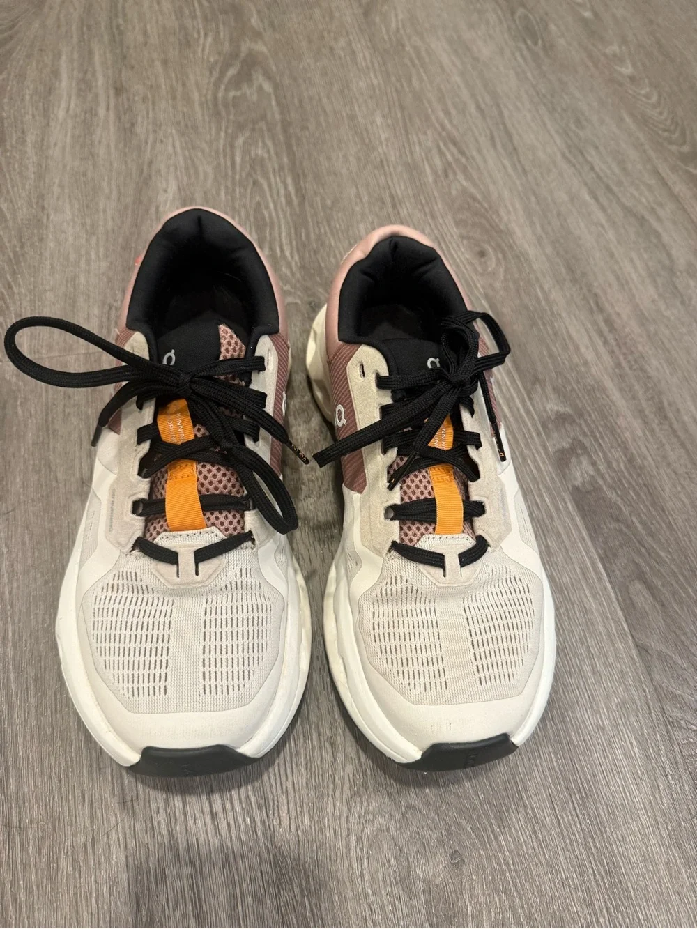 On Cloudrunner 2 in Pearl and Tangerine. Women’s Sz 8.